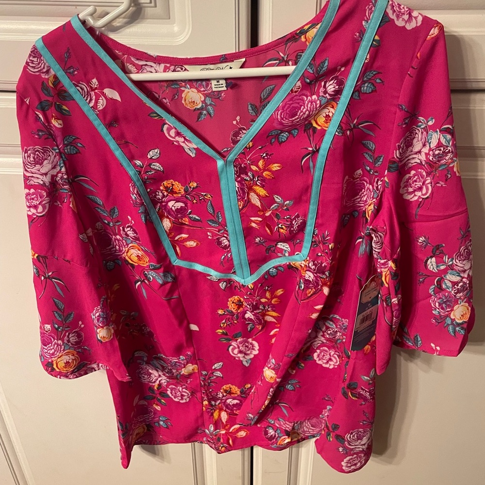 Pioneer Woman shirt Embellished front tunic size medium 8 to 10 new with tags.